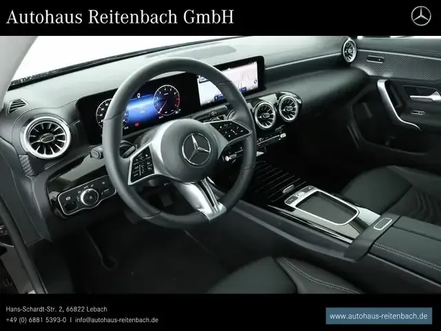 Mercedes-Benz CLA 180