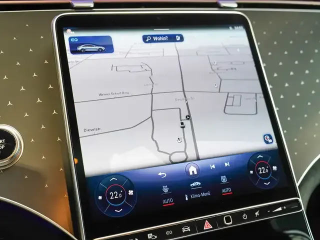 Mercedes-Benz EQE 300