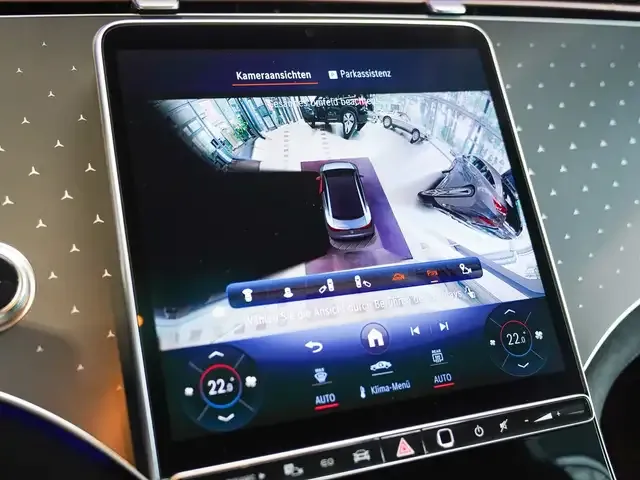 Mercedes-Benz EQE 300