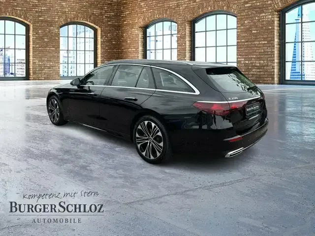 Mercedes-Benz E 200