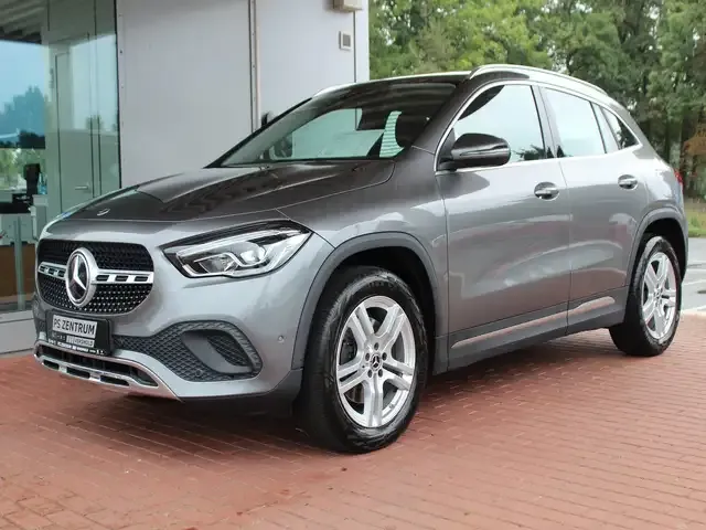 Mercedes-Benz GLA 250