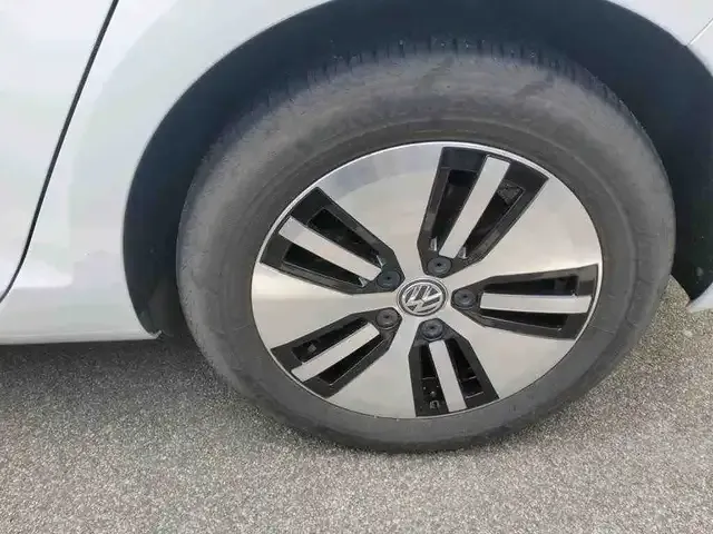 Volkswagen e-Golf