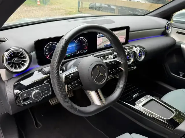 Mercedes-Benz A 250