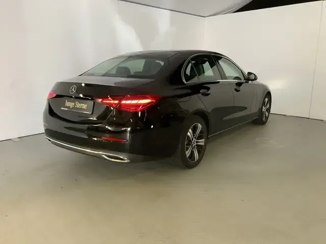Mercedes-Benz C 180