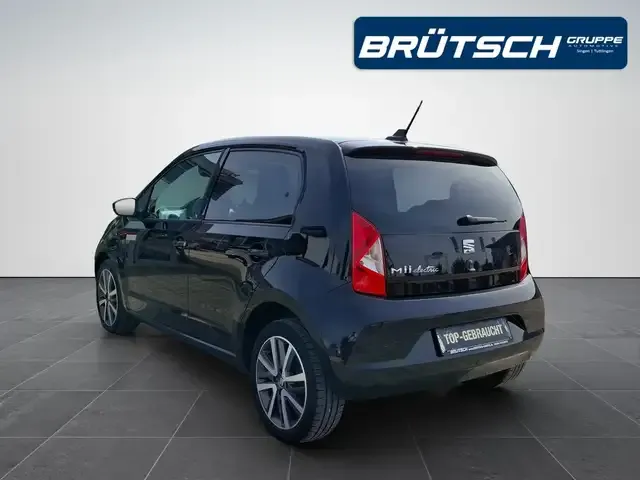 SEAT Mii