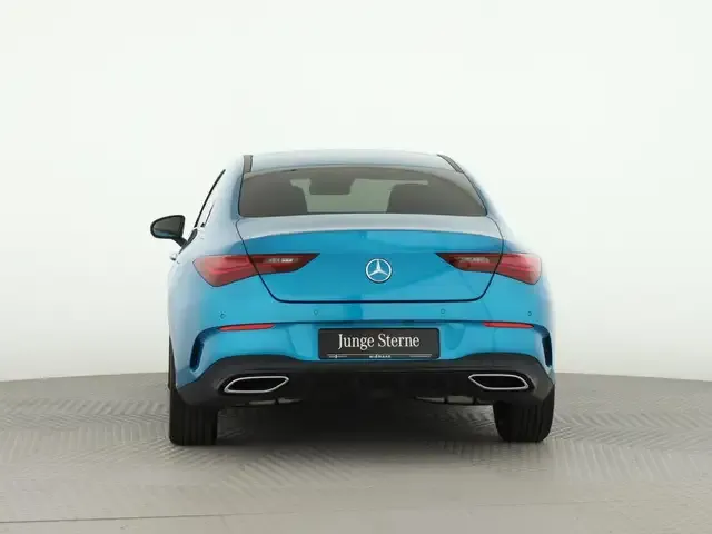 Mercedes-Benz CLA 200