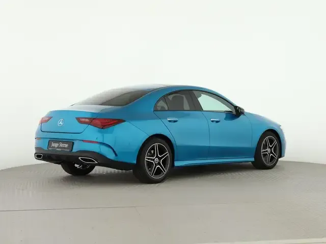 Mercedes-Benz CLA 200