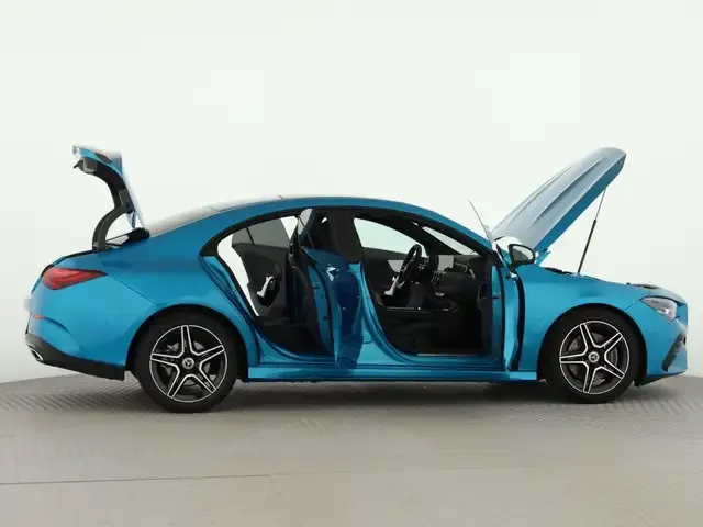 Mercedes-Benz CLA 200