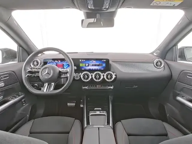 Mercedes-Benz EQA 300