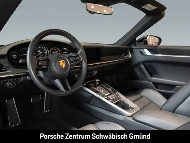 Porsche 992