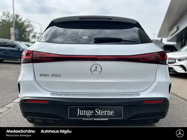 Mercedes-Benz EQA 250