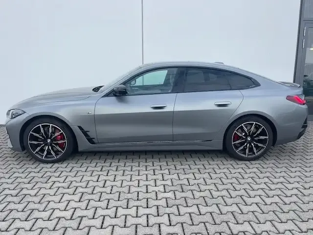 BMW 440