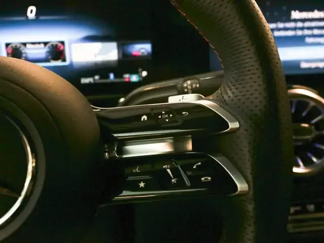 Mercedes-Benz GLB 200