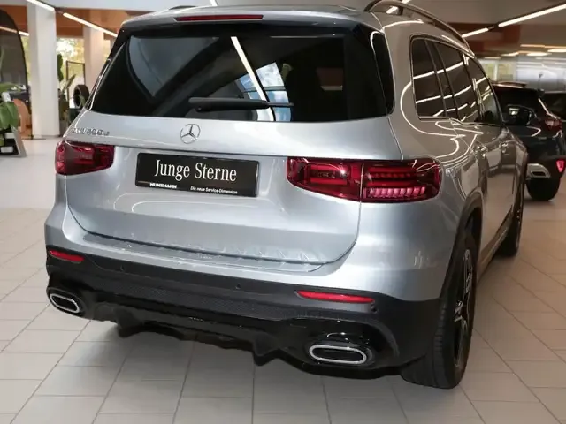 Mercedes-Benz GLB 200