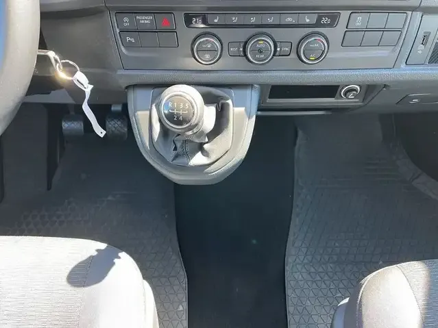 Volkswagen T6 Caravelle