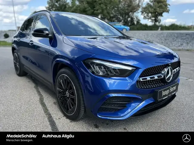 Mercedes-Benz GLA 200