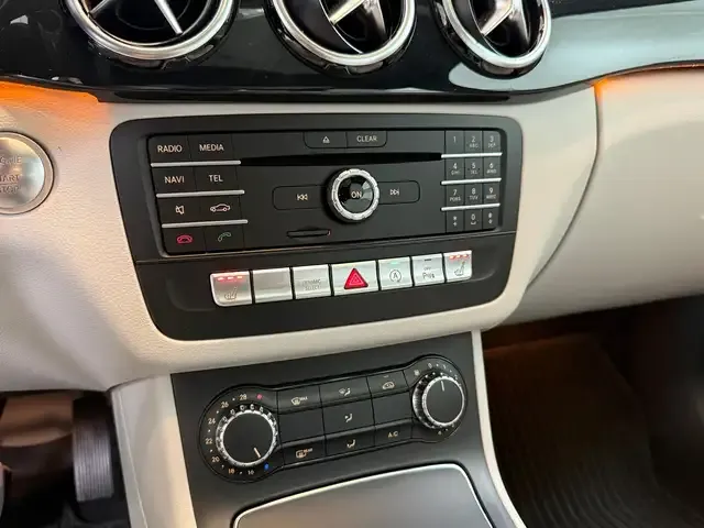 Mercedes-Benz B 200