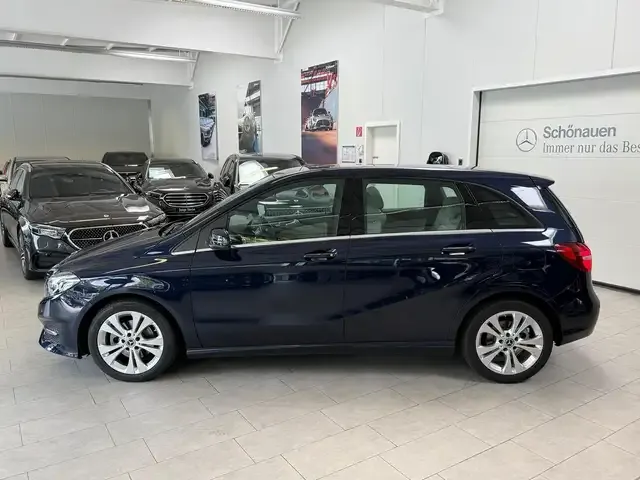 Mercedes-Benz B 200