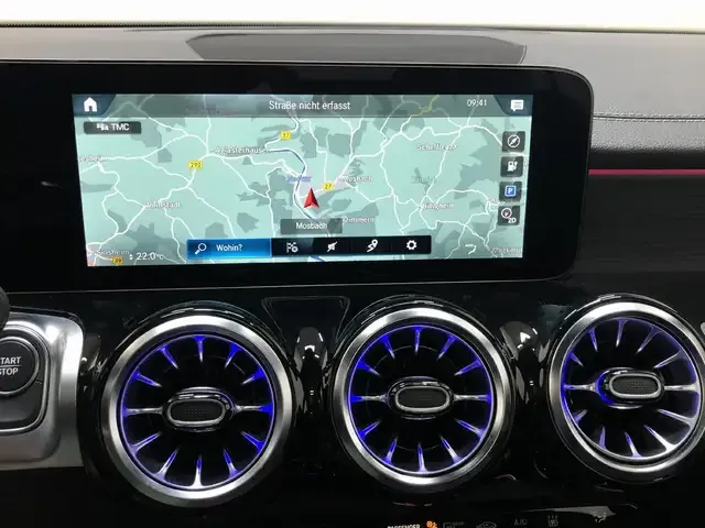 Mercedes-Benz EQB 300