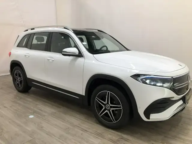 Mercedes-Benz EQB 300