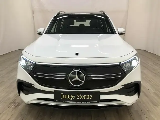 Mercedes-Benz EQB 300