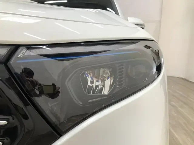 Mercedes-Benz EQB 300