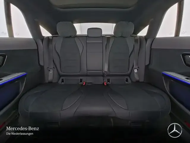 Mercedes-Benz EQE 300