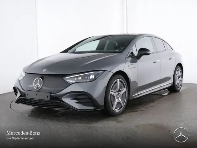 Mercedes-Benz EQE 300