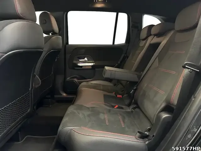 Mercedes-Benz GLB 220