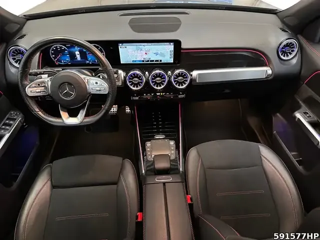 Mercedes-Benz GLB 220