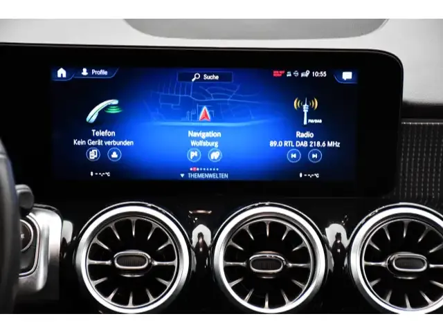 Mercedes-Benz GLB 200