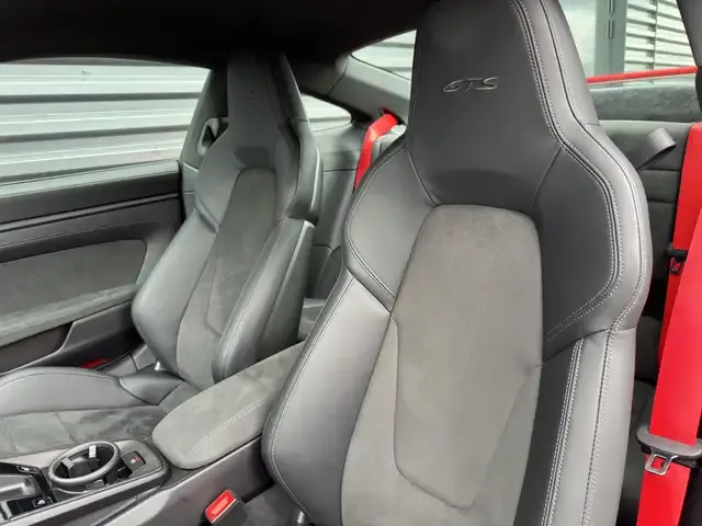 Porsche 992