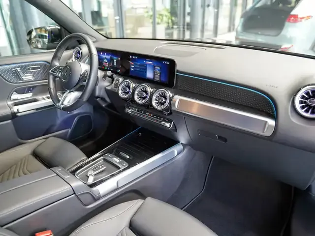 Mercedes-Benz EQB 300