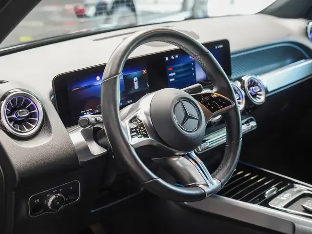 Mercedes-Benz EQB 300