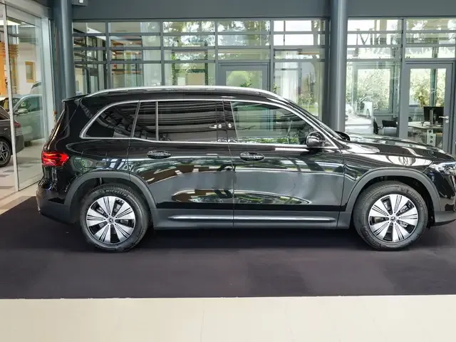 Mercedes-Benz EQB 300