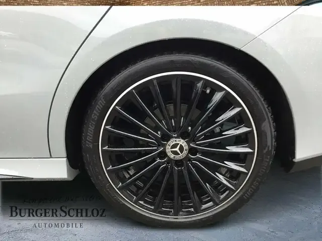 Mercedes-Benz CLA 180