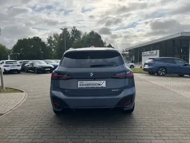 BMW 223