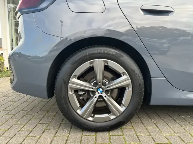 BMW 223