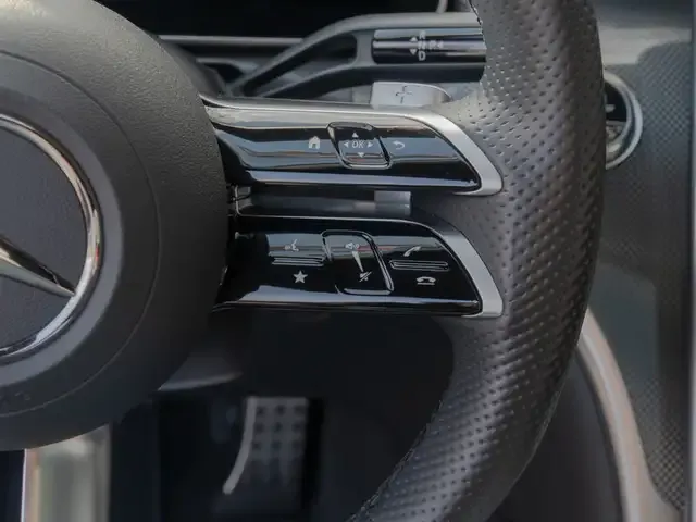 Mercedes-Benz CLE 300