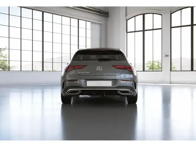 Mercedes-Benz CLA 250