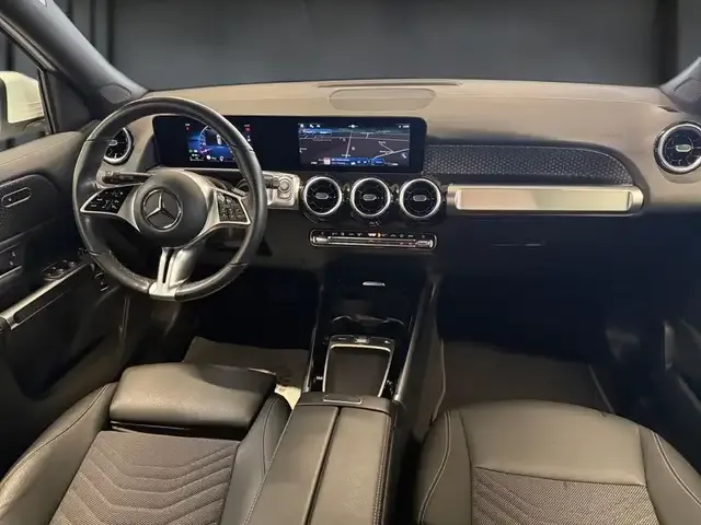 Mercedes-Benz GLB 200