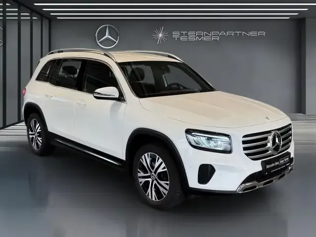 Mercedes-Benz GLB 200