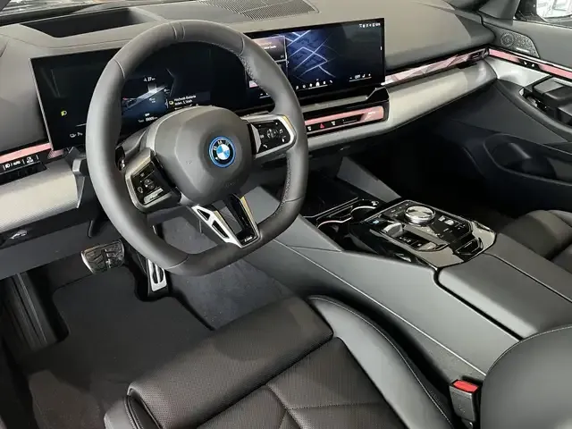 BMW i5