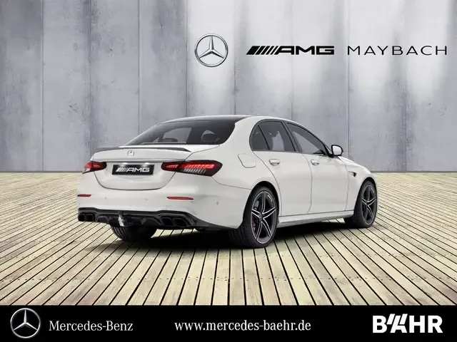 Mercedes-Benz E 63 AMG