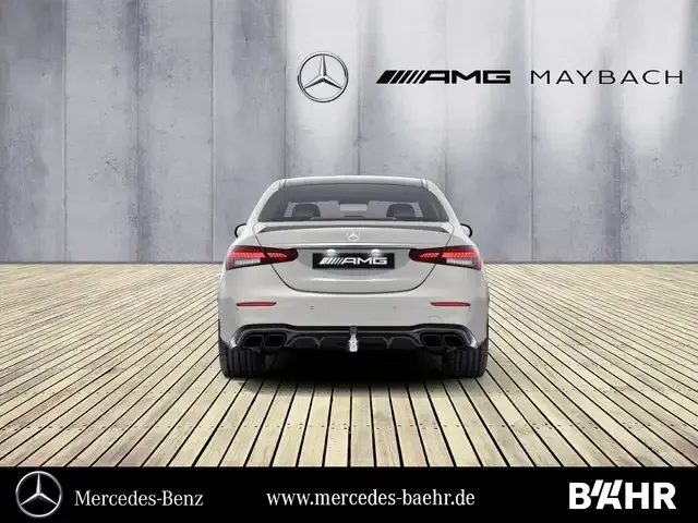 Mercedes-Benz E 63 AMG