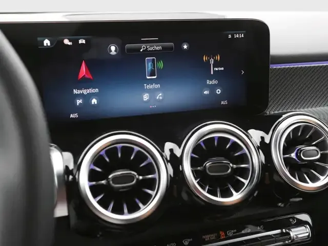 Mercedes-Benz GLB 180