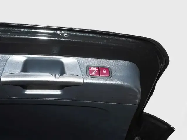 Mercedes-Benz GLB 180