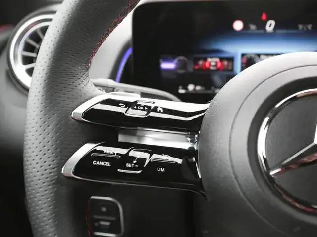 Mercedes-Benz GLB 180