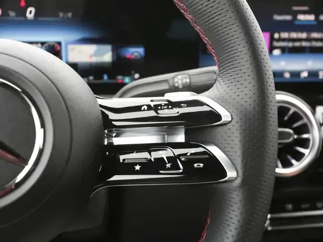 Mercedes-Benz GLB 180