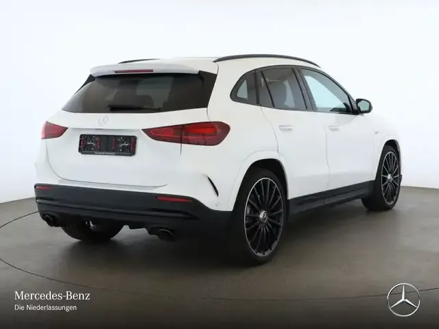 Mercedes-Benz GLA 35 AMG